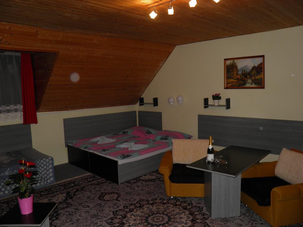 Pension Lipa Horni Marsov Exterior photo