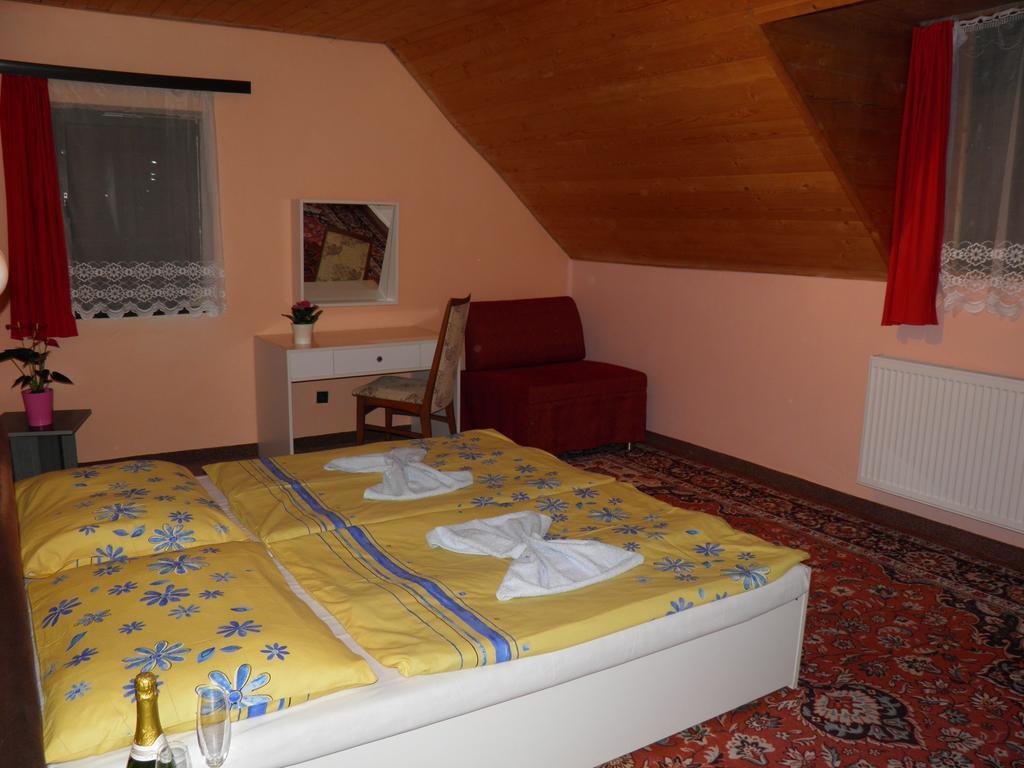 Pension Lipa Horni Marsov Exterior photo